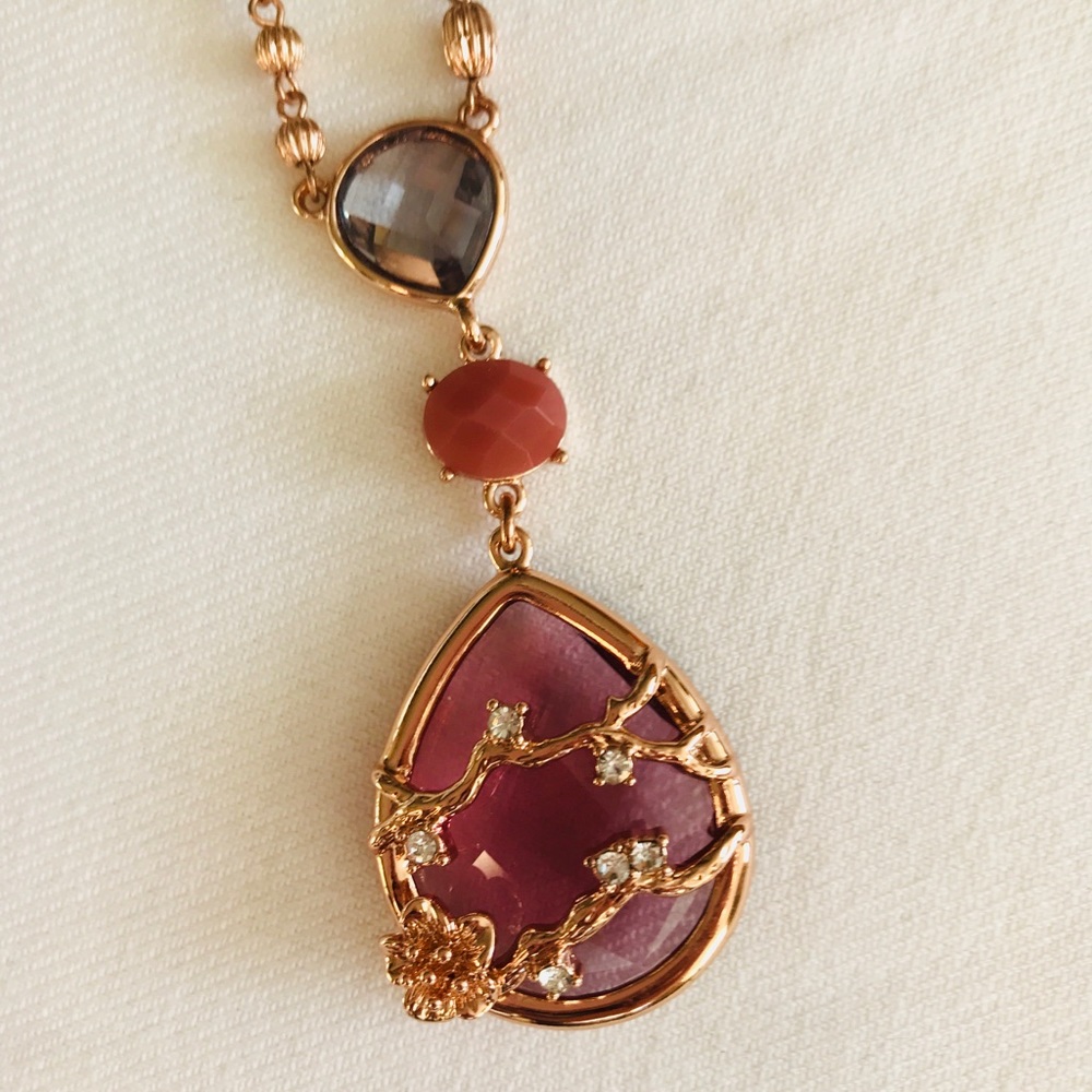 BEAUTIFUL ANN TAYLOR FACTORY PENDANT NECKLACE